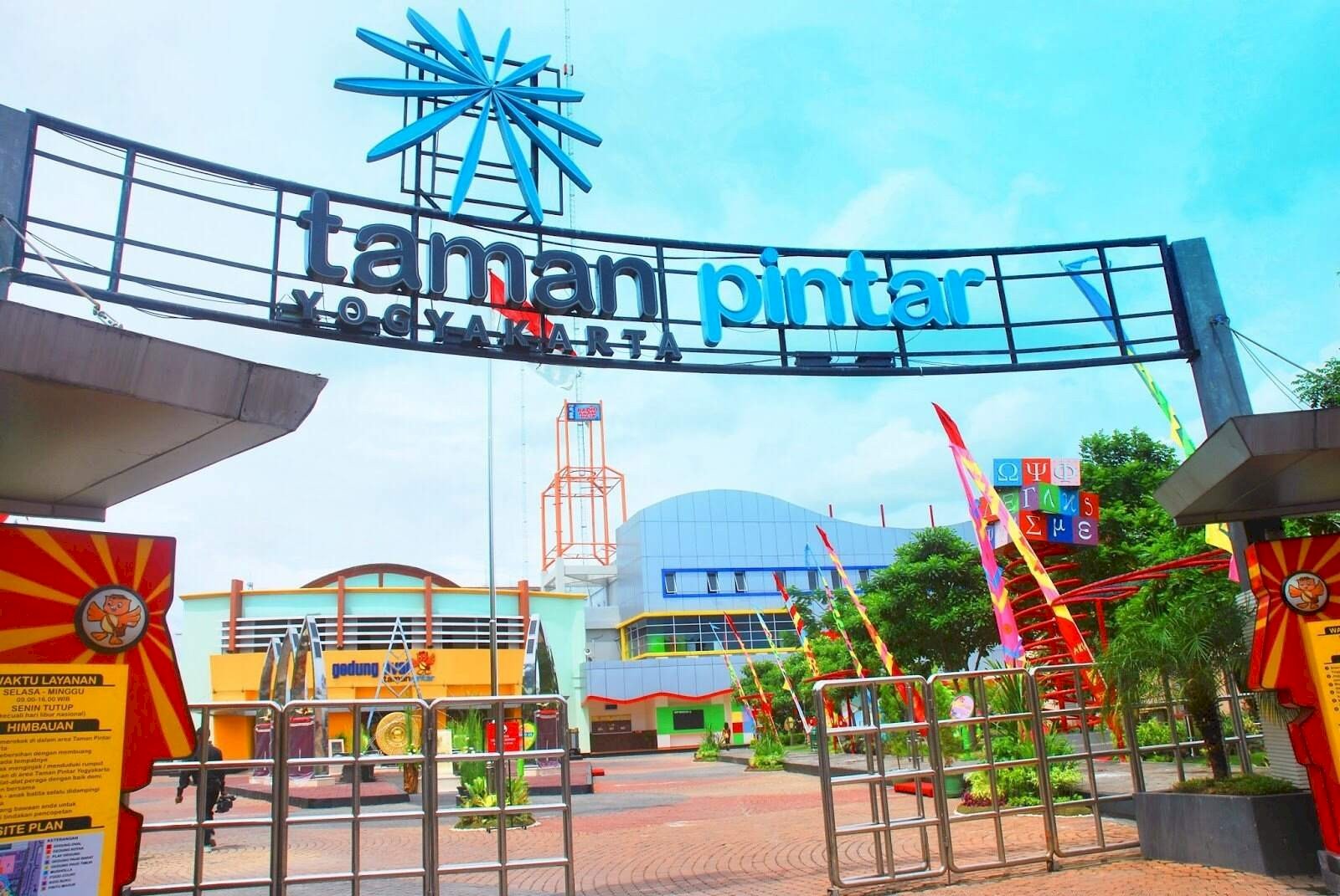 Jelajah Jogja Lebih Jauh: Delapan Destinasi Wisata Terdekat yang Tak Boleh Dilewatkan Selain Malioboro!